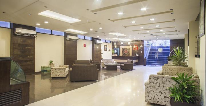 Capital O 15395 Hotel 42 Αμριτσάρ Εξωτερικό φωτογραφία